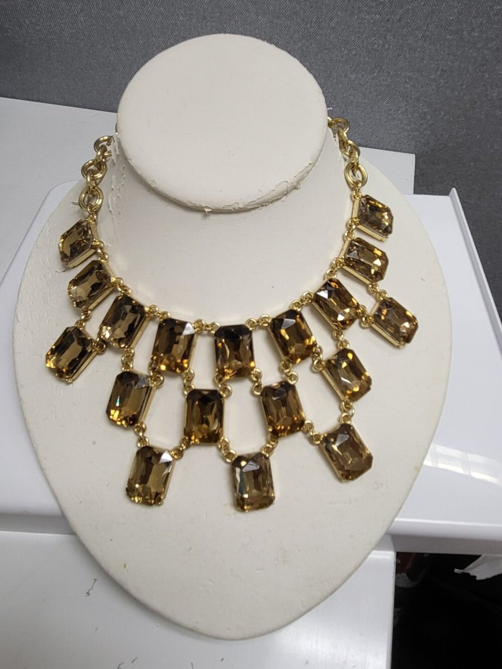 Necklace Goldtone with Amber Cut Stones
